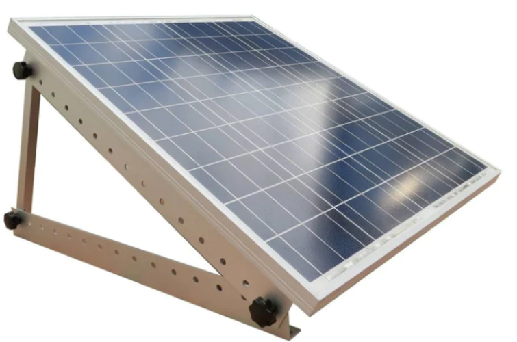 An attachable horse trailer roof mounted solar panel. 