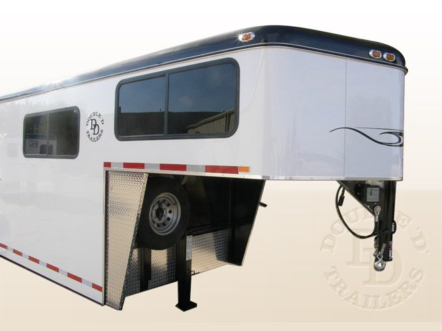 3 Horse Gooseneck from Double D Trailers V-Nose Design