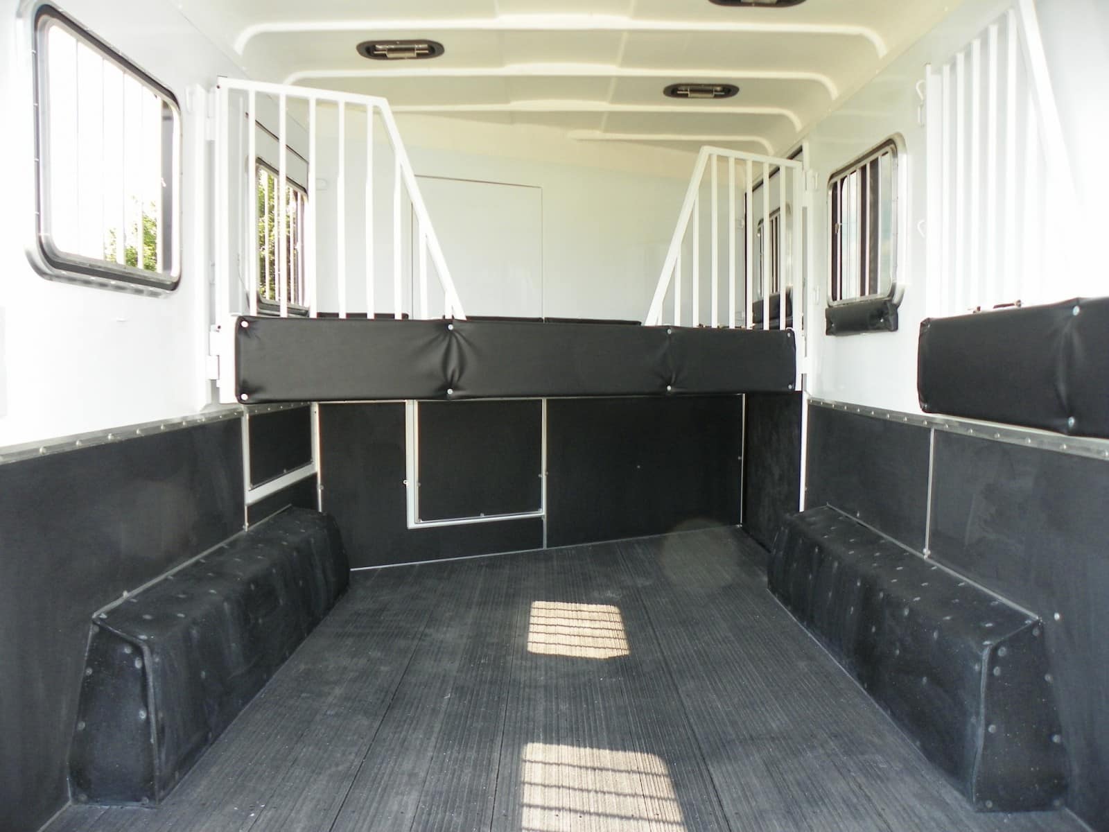Rumber horse trailer flooring