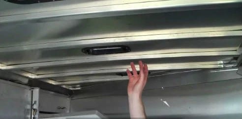 Aluminum horse trailer ceiling