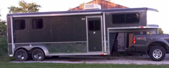 Customer files Lawsuit Against Horse Trailer Manufacturer