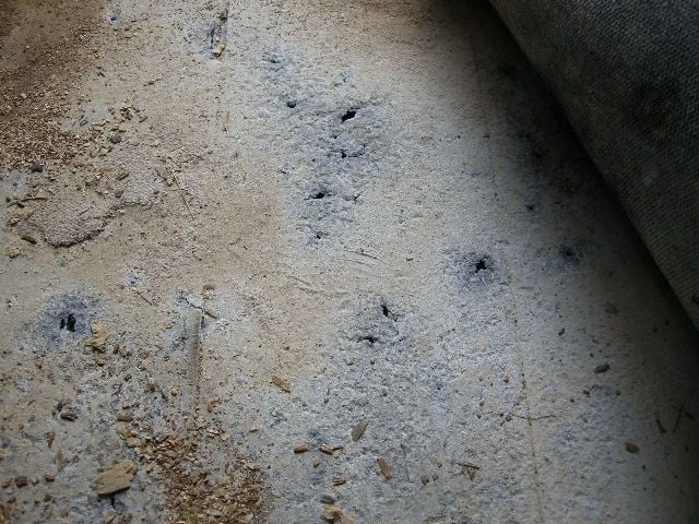 rust in aluminum horse trailer floor