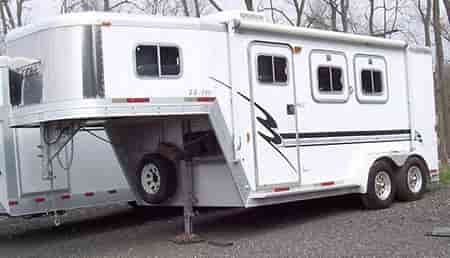 slant load horse trailer