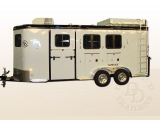 bumper pull horse trailer