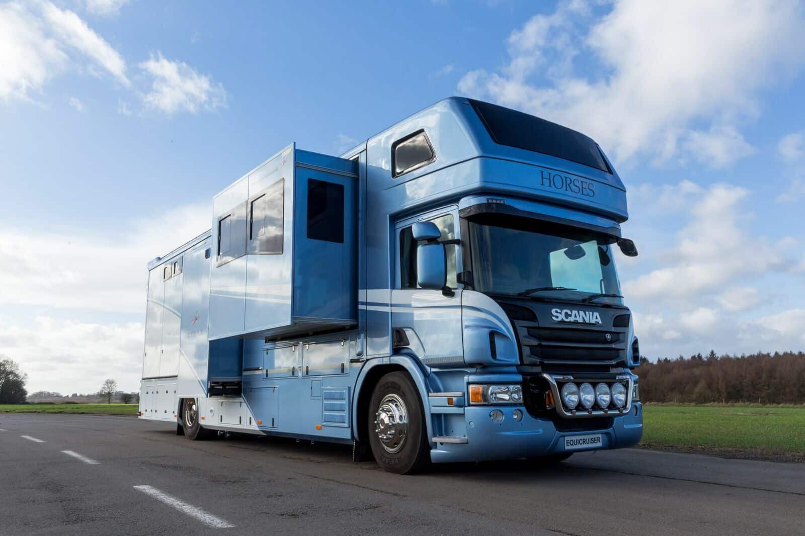 Equicruiser Superspec Horsebox (UK)