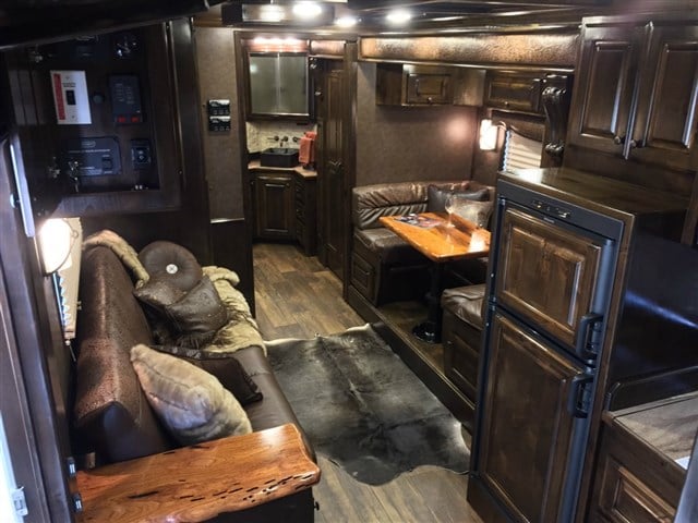 Platinum Coach with Dual Slides