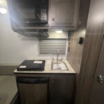 Interior SafeTack 1 Horse Bumper Pull with Living Quarters