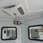 1 horse slant load bumper pull front dress